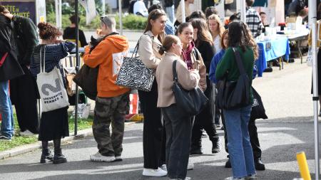 Photo d'étudiantes lors de la campus week