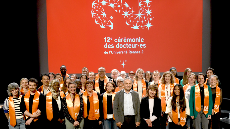 photo de la promotion 2024 des docteurs et docteures de Rennes 2