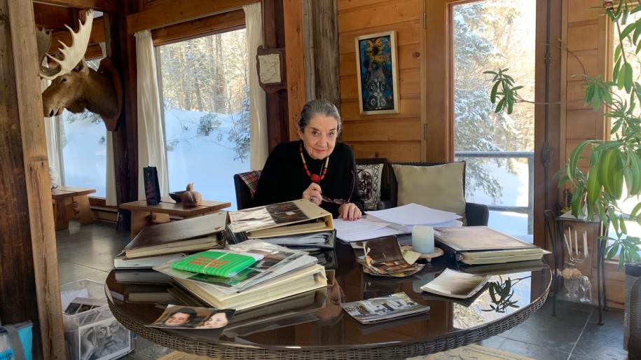 Monique Brunet-Weinmann à son bureau