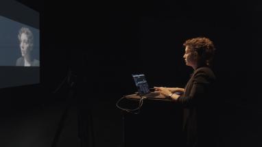 Capture du spectacle "Faire parler les archives des non-alignés"