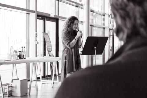 Remise de prix du concours "Faites court !" 2025, lecture de Mélodie Mô, marraine de cette année  des textes Lauréats