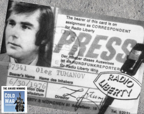 Montage comprenant la carte de presse de Toumanov et sa photo