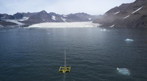 Le voilier d'Arctic Lab naviguant en Islande © Arctic Lab